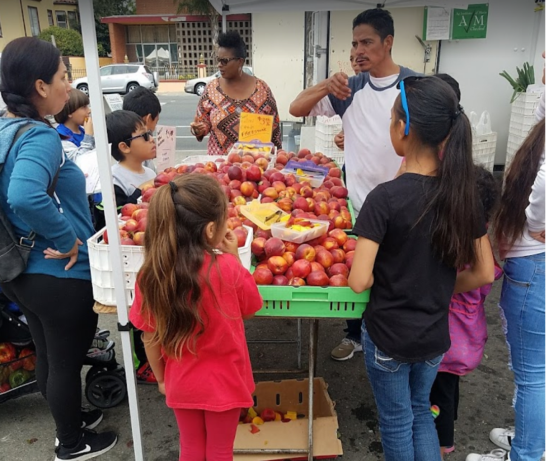 Healthy Foods, Support for Local Farmers and Jobs for Richmond Youth | Alimentos saludables, apoyo a los agricultores locales y empleos para los jóvenes de Richmond